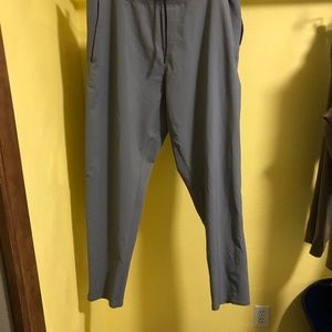 Men’s Lululemon Discipline Pant GUC light cast